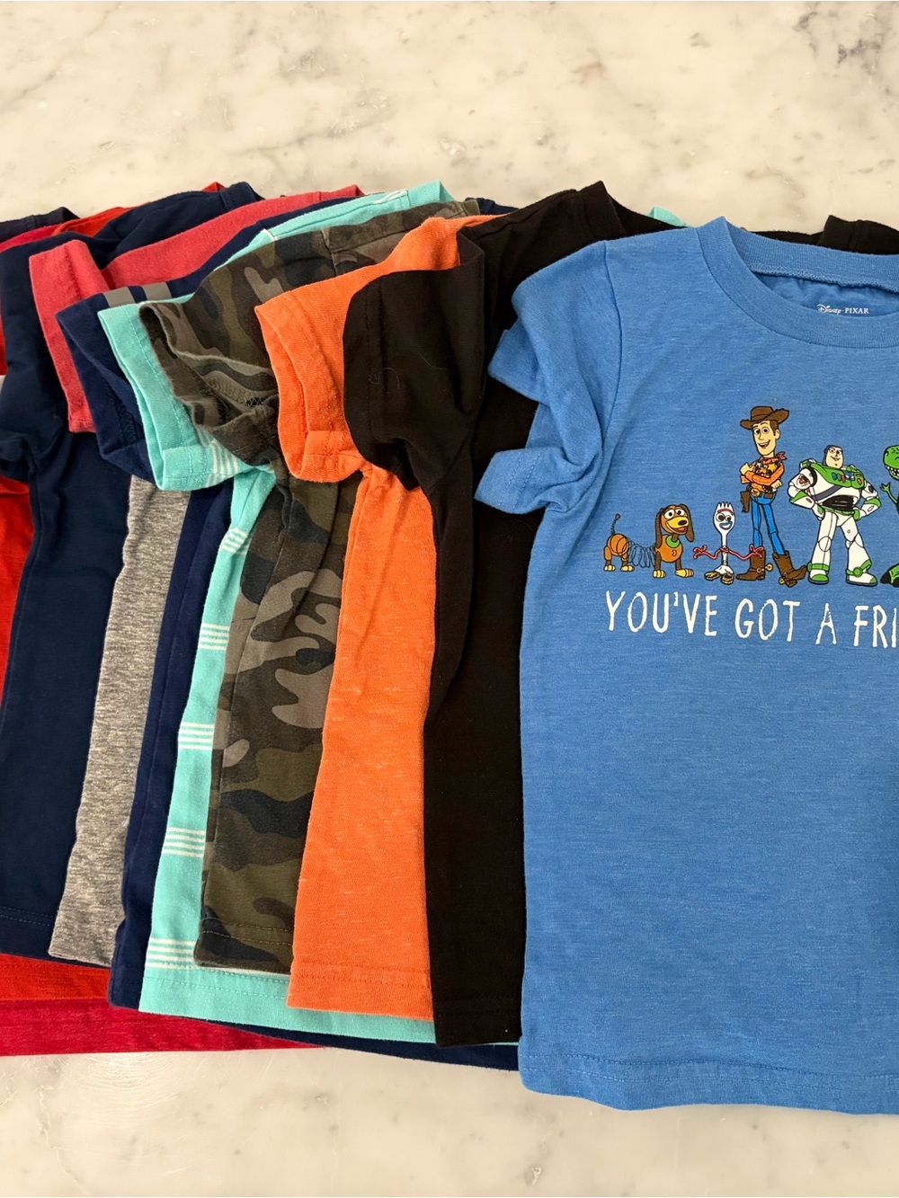 Bundle of 12 shirts size 3T